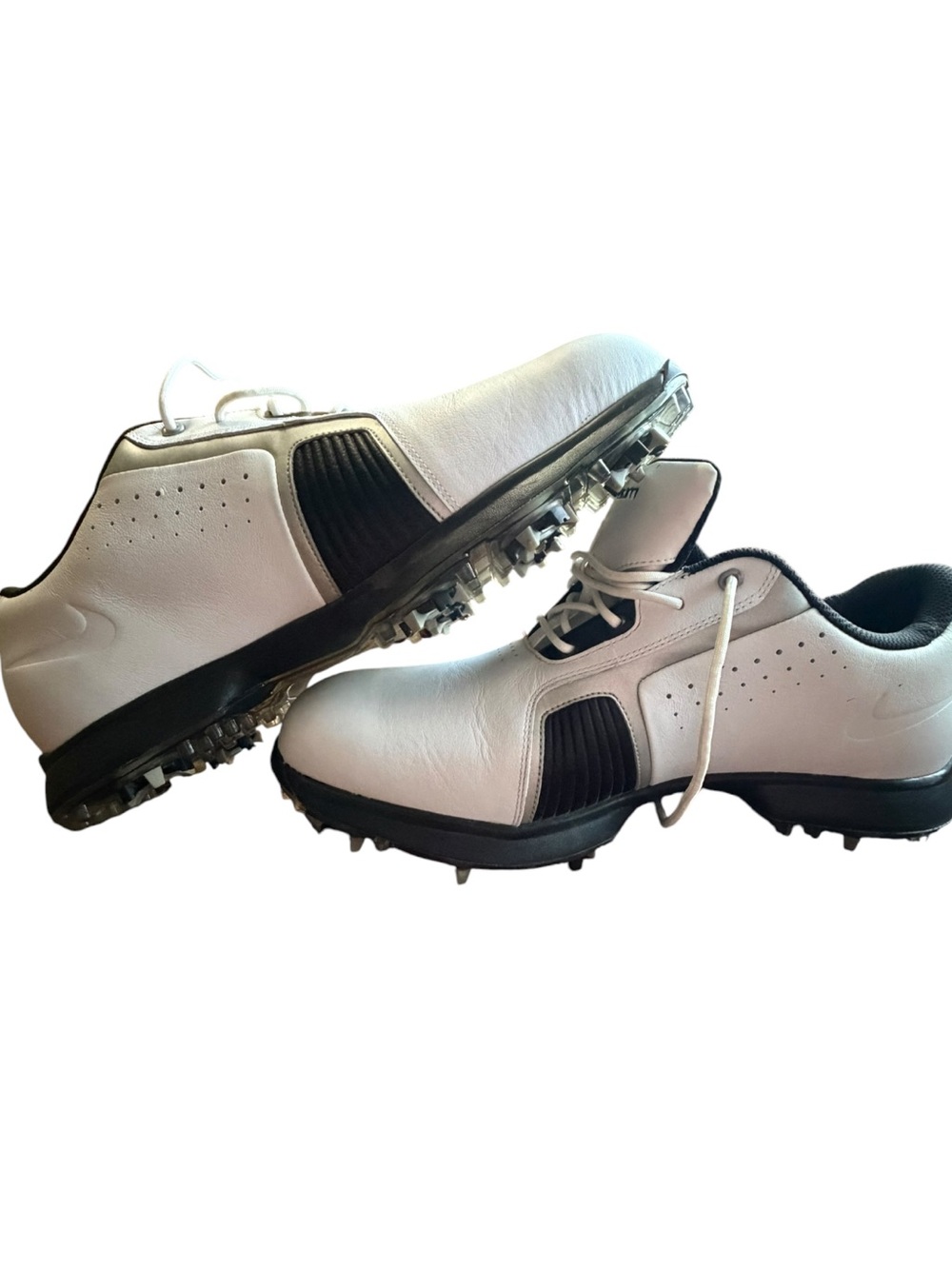 Nike Men’s White and Black Athletic Golf Shoes